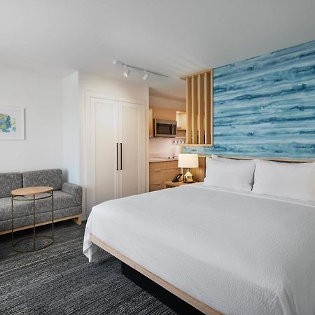 Towneplace Suites By Marriott Tampa Casino Area Orient Park Екстериор снимка