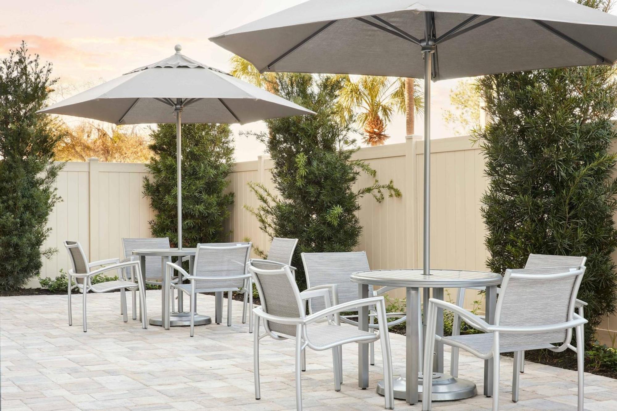Towneplace Suites By Marriott Tampa Casino Area Orient Park Екстериор снимка